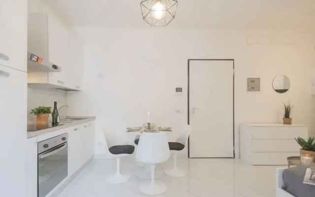 Luce Apartment by Rent all Como