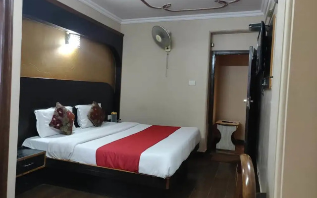 Hotel Sidharth Regency