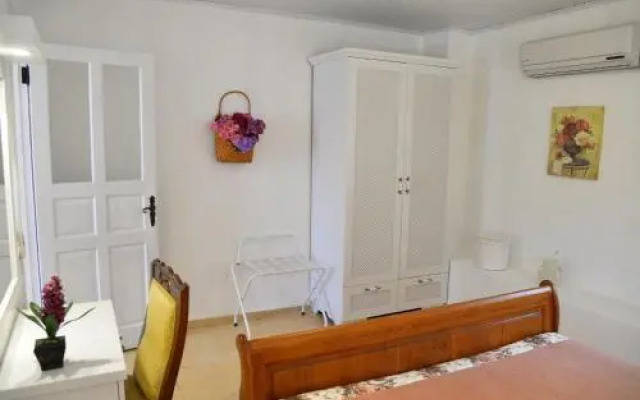 Sundial Hotel & Restaurant