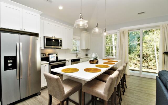 Beacon Quarters by KEES Vacations