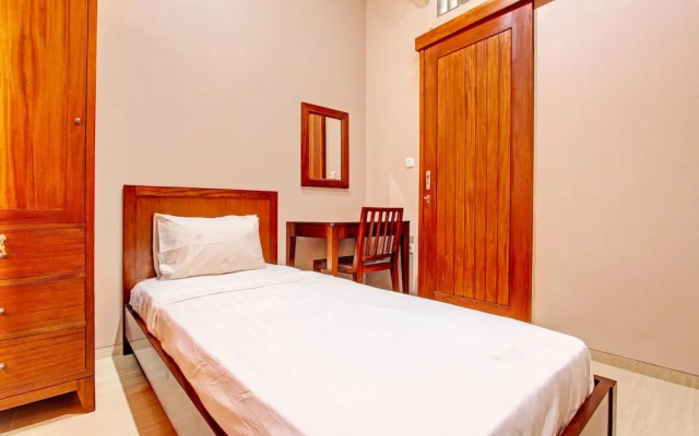 OYO Life 93497 Griya Kost Rr
