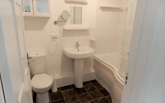 Woodhouse Woodmancote