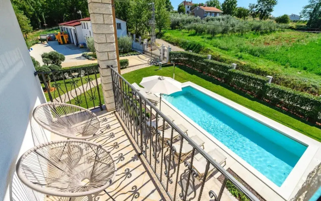 Premium Apartment With Private Pool