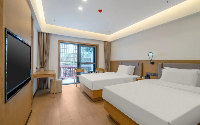 Pipaxi Hotel