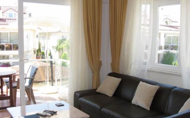 Villa AQ10 by JoyLettings