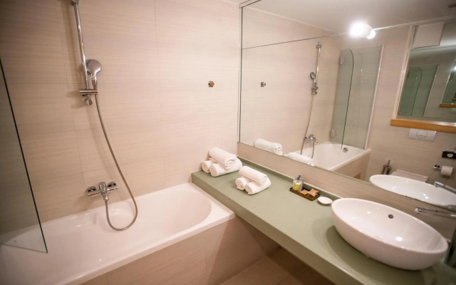 Aminess Velaris Resort