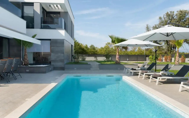 Villa N Drage