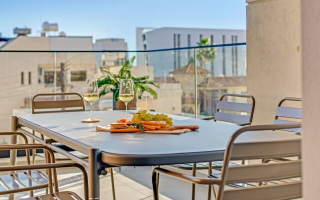 Sanders Crystal 1 - Cute  2-bdr Apt With Shared Pool