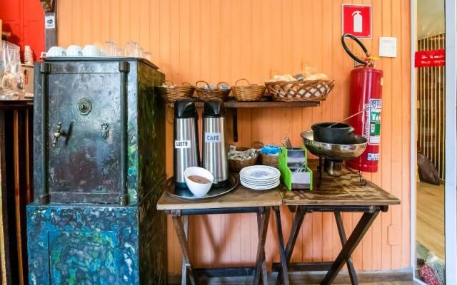 Oyo 131 Girassol Carioca