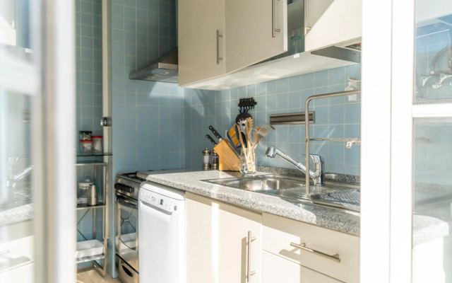 LV Premier Baixa PR2 Elevator City View Balcony