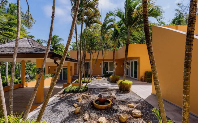 Coral Cove Beachfront Villa - Koh Chang