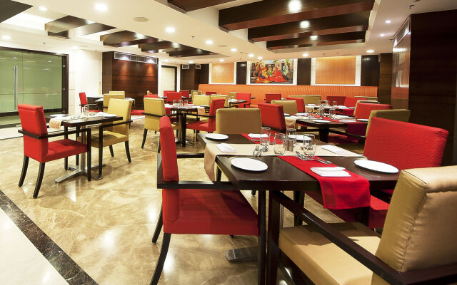 Golden Plaza Hotel