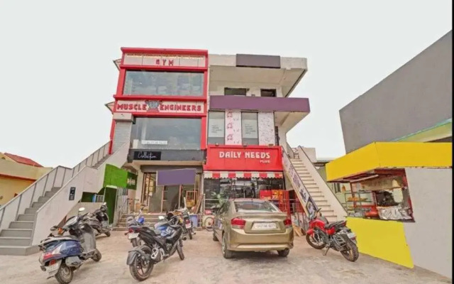 OYO Hotel Bottom Inn