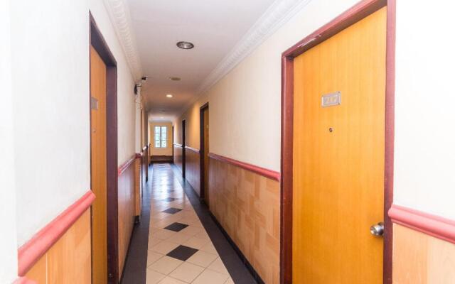 OYO 1581 Hotel Grand Palace