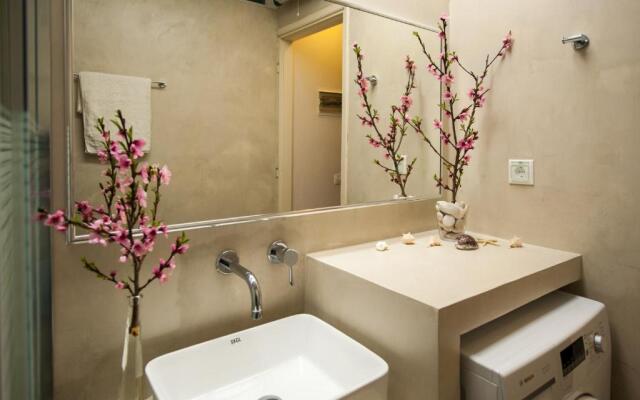 Manto On The Beach Apartments