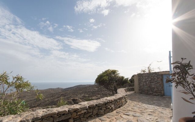 Villa Cycladic Breeze Tranquil & Private