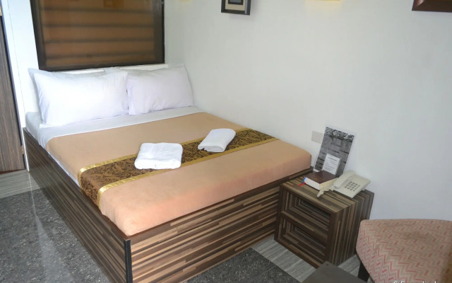 Zanrock MicroHotel