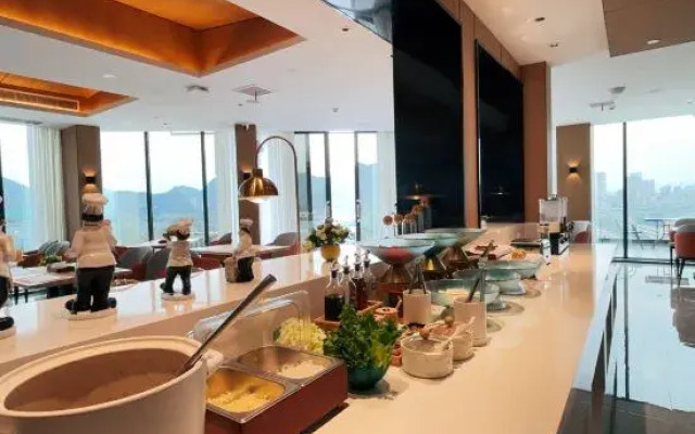 City Comfort Inn Hotel (Hechi Yizhou Longjiang Second Bridge)