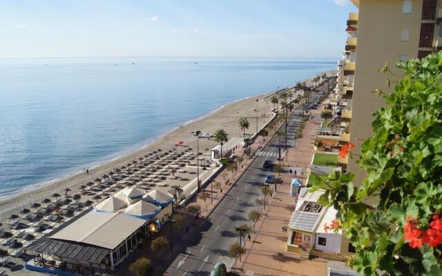 3Br Fuengirola Promenade First Line Beach Apartment With Panoramic Sea Views