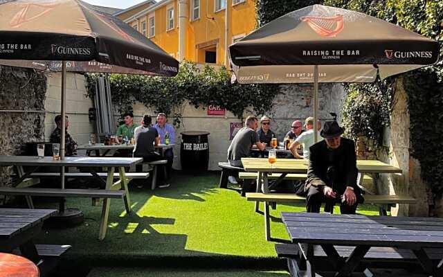 The Bailey bar & lounge