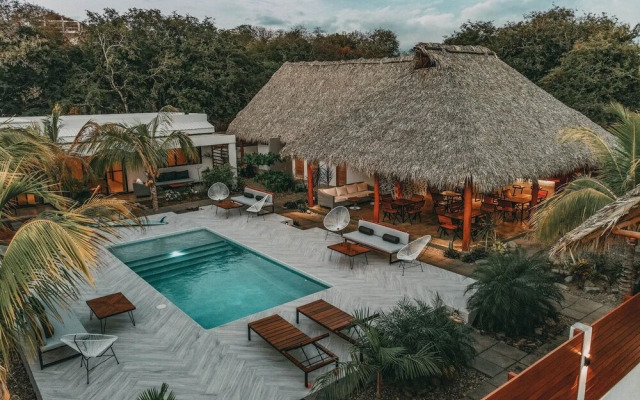El Pez Surf Hotel