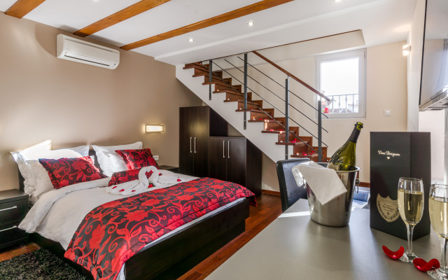 Palace Suites Heritage Hotel – Adults Only