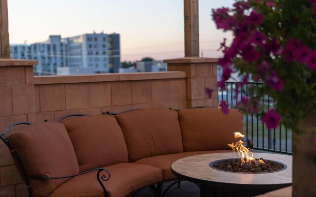Staybridge Suites Marquette by IHG
