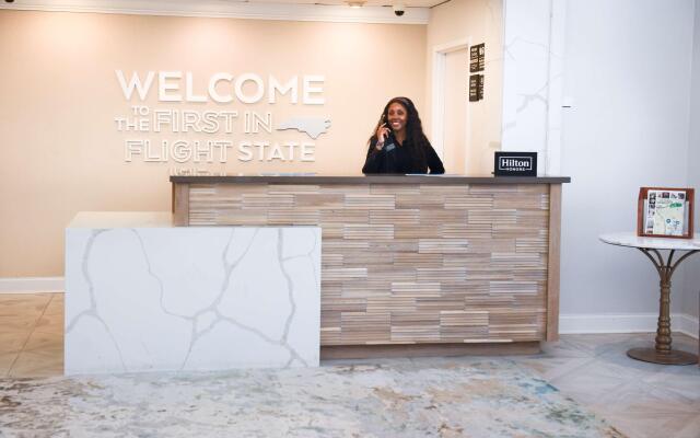 Hampton Inn & Suites Charlotte/South Park at Phillips Place
