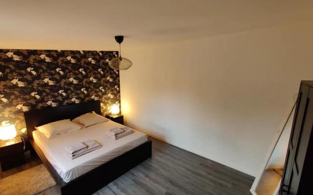 Homefleur - Grand appartement avec jardin 4-6 personnes