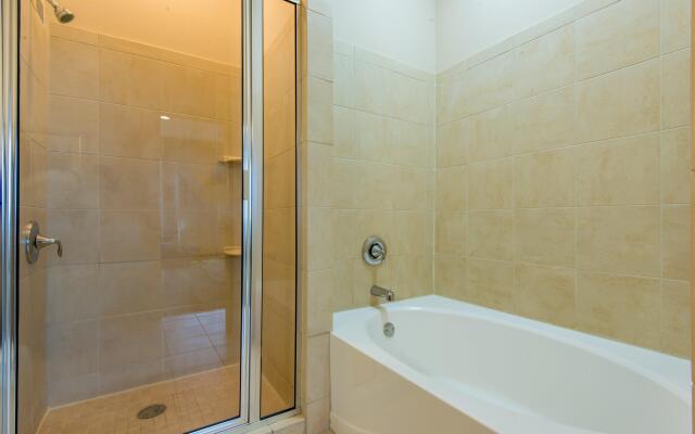 Holiday Inn New Orleans West Bank Tower by IHG