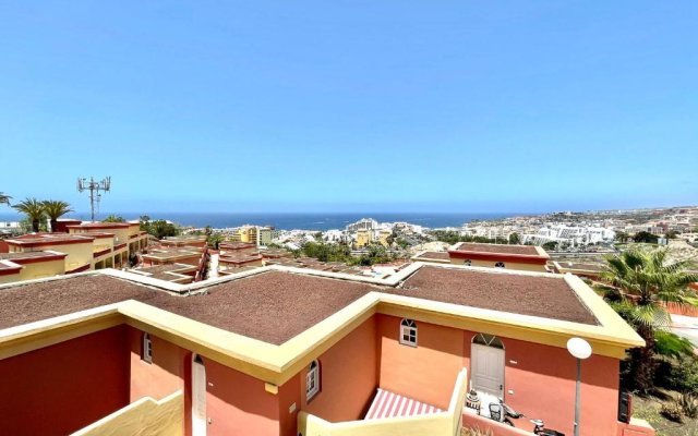 Nice apartment with wonderful view, Wifi, playa in Tenerife South