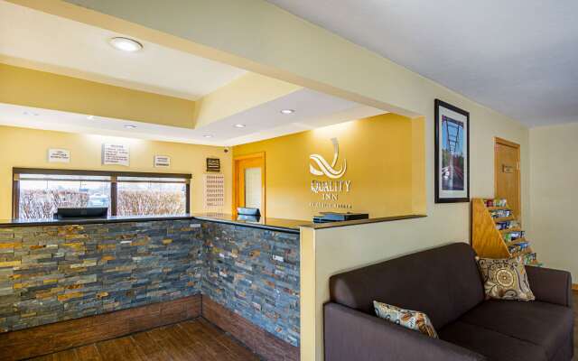 Quality Inn & Suites Greensburg I-74