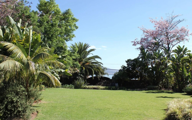 Beautiful House With Lake View