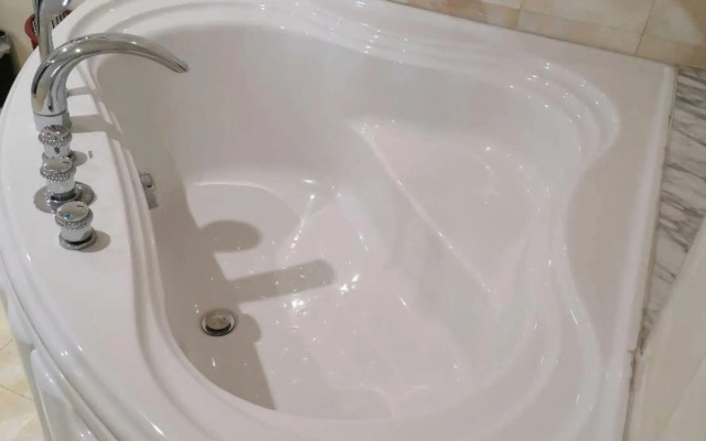 Landing International Hotel