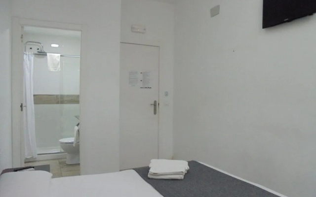 Hostal Easy Sants