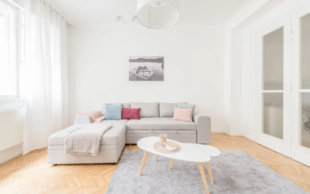 Venus Apartments - Paulay Ede Street