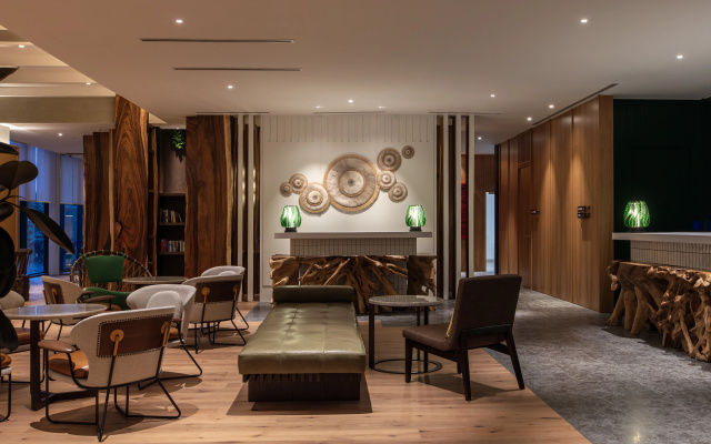 Hotel Indigo Kuala Lumpur On The Park by IHG - Image 2