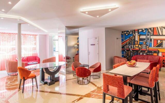 Hôtel Mercure Paris Pont de Levallois Neuilly