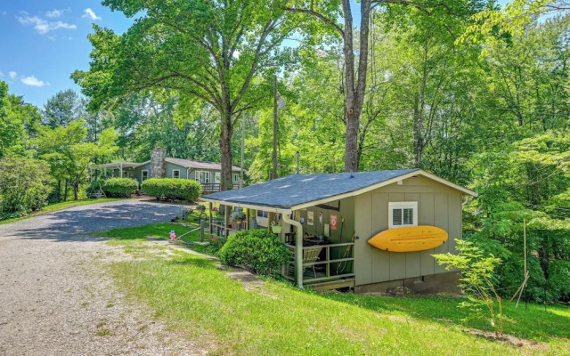 Whittier Vacation Rental Cabin in Tranquil Setting