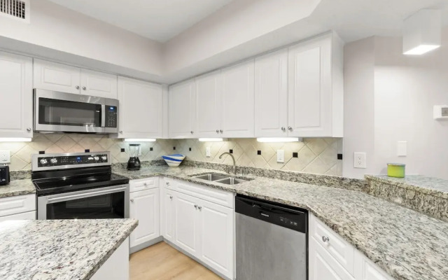 Windward Pointe 1502