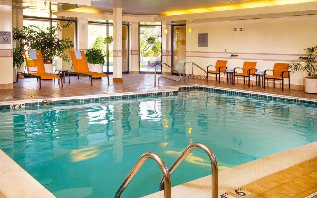 Courtyard by Marriott Richmond Northwest