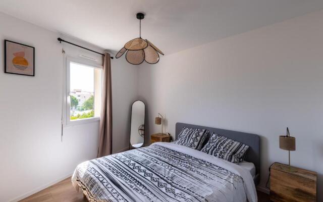 Mari - Appt tout confort 150m de la plage