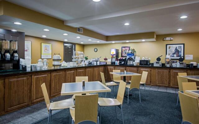 Quality Inn Branson - Hwy 76 Central