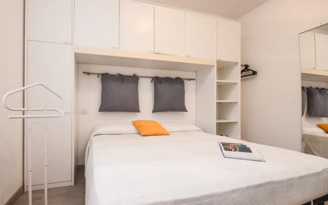 Zoe Apartment
