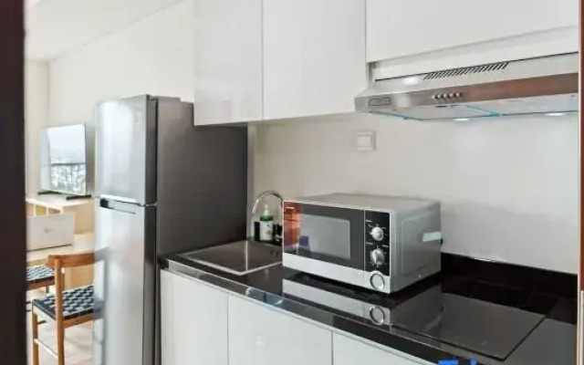 Newly Studio Apt w/ Pool, Gym Netflix