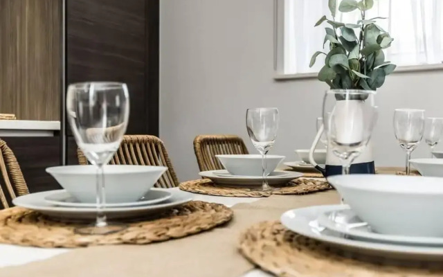 Host Apartments The Scandi Hideaway