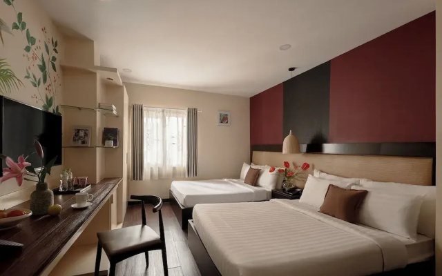 Elegant Hotel Saigon City