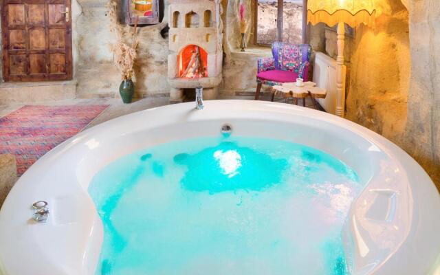 Cappadocia Splendid Cave Hotel