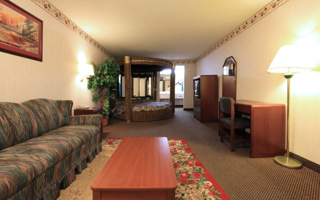 Brentwood Inn & Suites