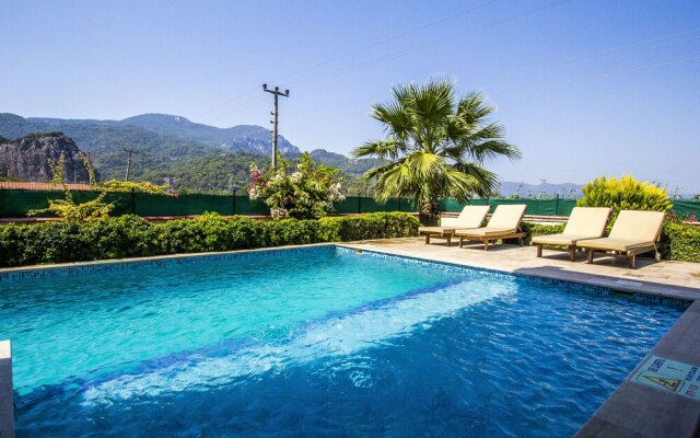 Villa West by Tatilpremium